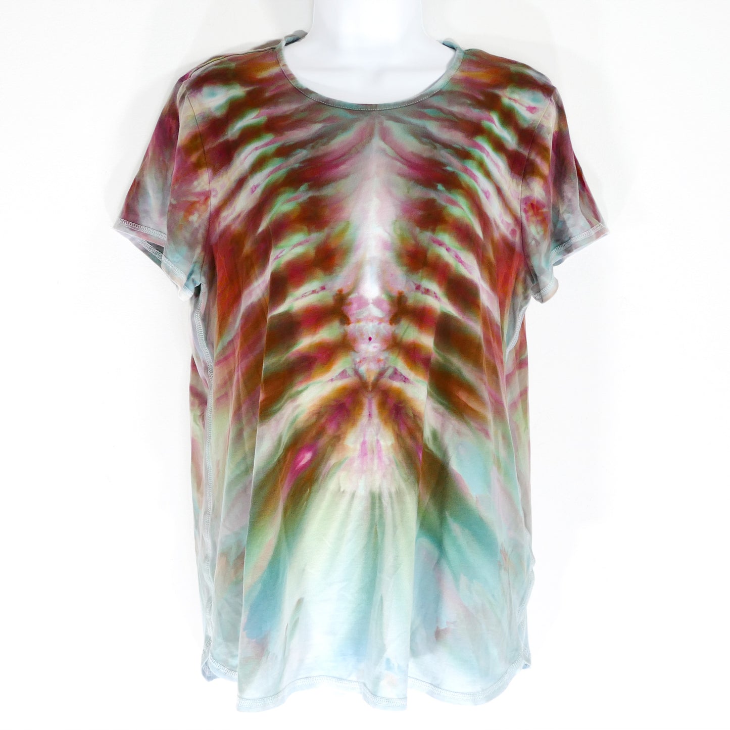 Shafts of Light!  TIE DYED J Jill Shirttail Tee